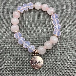 FOCUS Charm Stretch Bracelet Gold Purple Round Faceted Iridescent Soft Girl